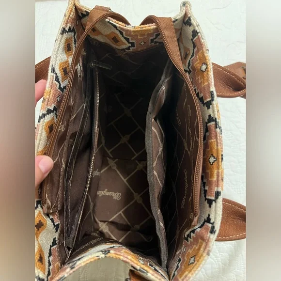 Wrangler Tan and Brown Geometric Tote - Picture 3 of 5